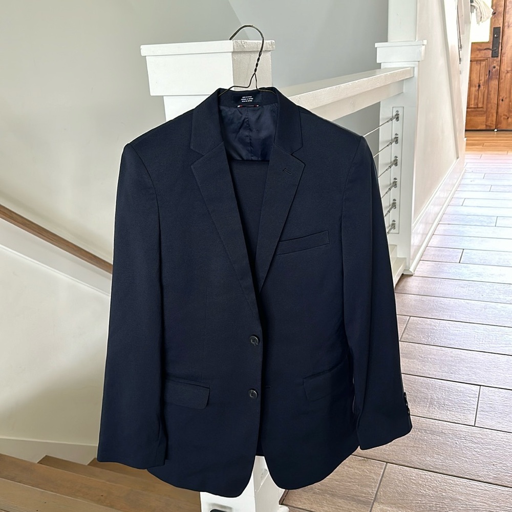 Boy’s Tommy Hilfiger Flex Suit Size 16